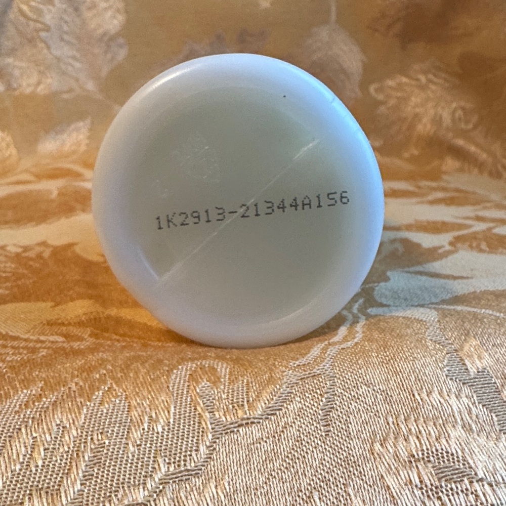 OLAPLEX No.5 Bond Maintenance Conditioner in Cream - Picture 3 of 4